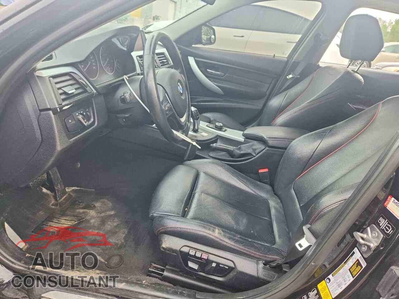 BMW 3 SERIES 2014 - WBA3C3C51EF987352