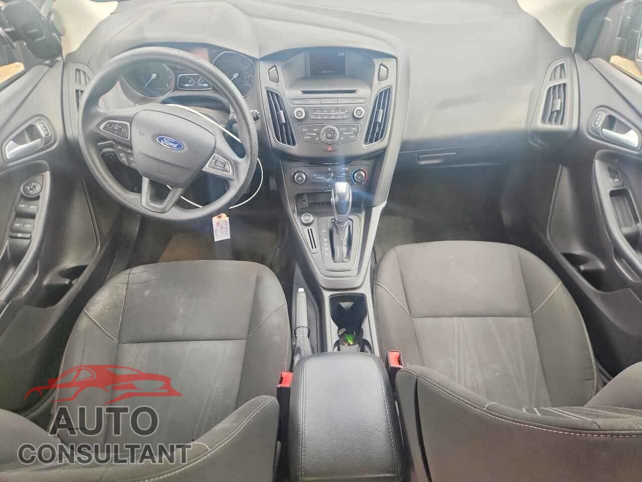 FORD FOCUS 2015 - 1FADP3K21FL226820