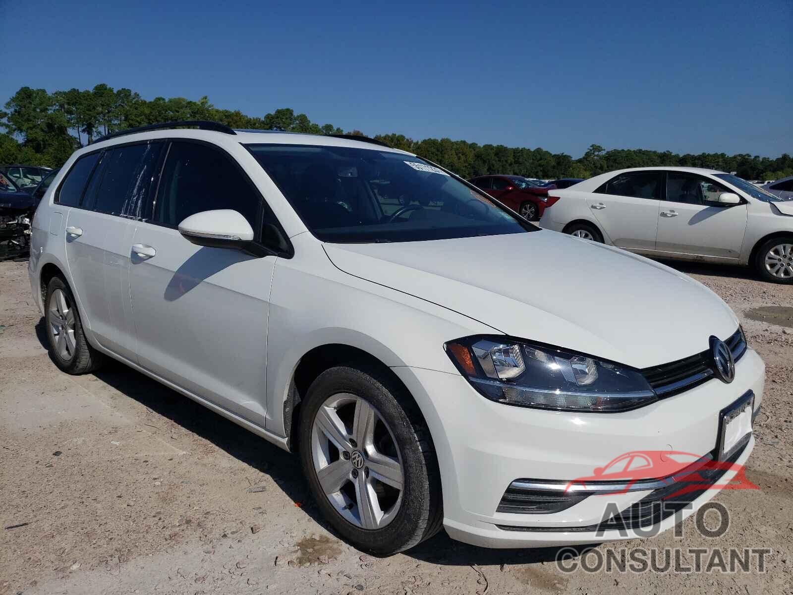 VOLKSWAGEN GOLF 2018 - 3VWD17AU7JM761631