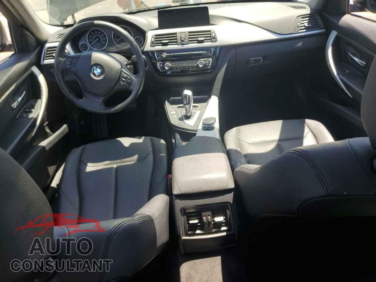 BMW 3 SERIES 2016 - WBA8E5G51GNU21710