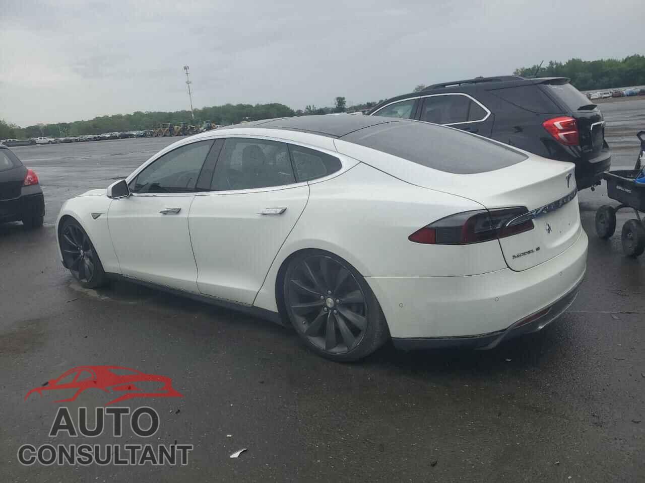 TESLA MODEL S 2015 - 5YJSA1H29FFP73206