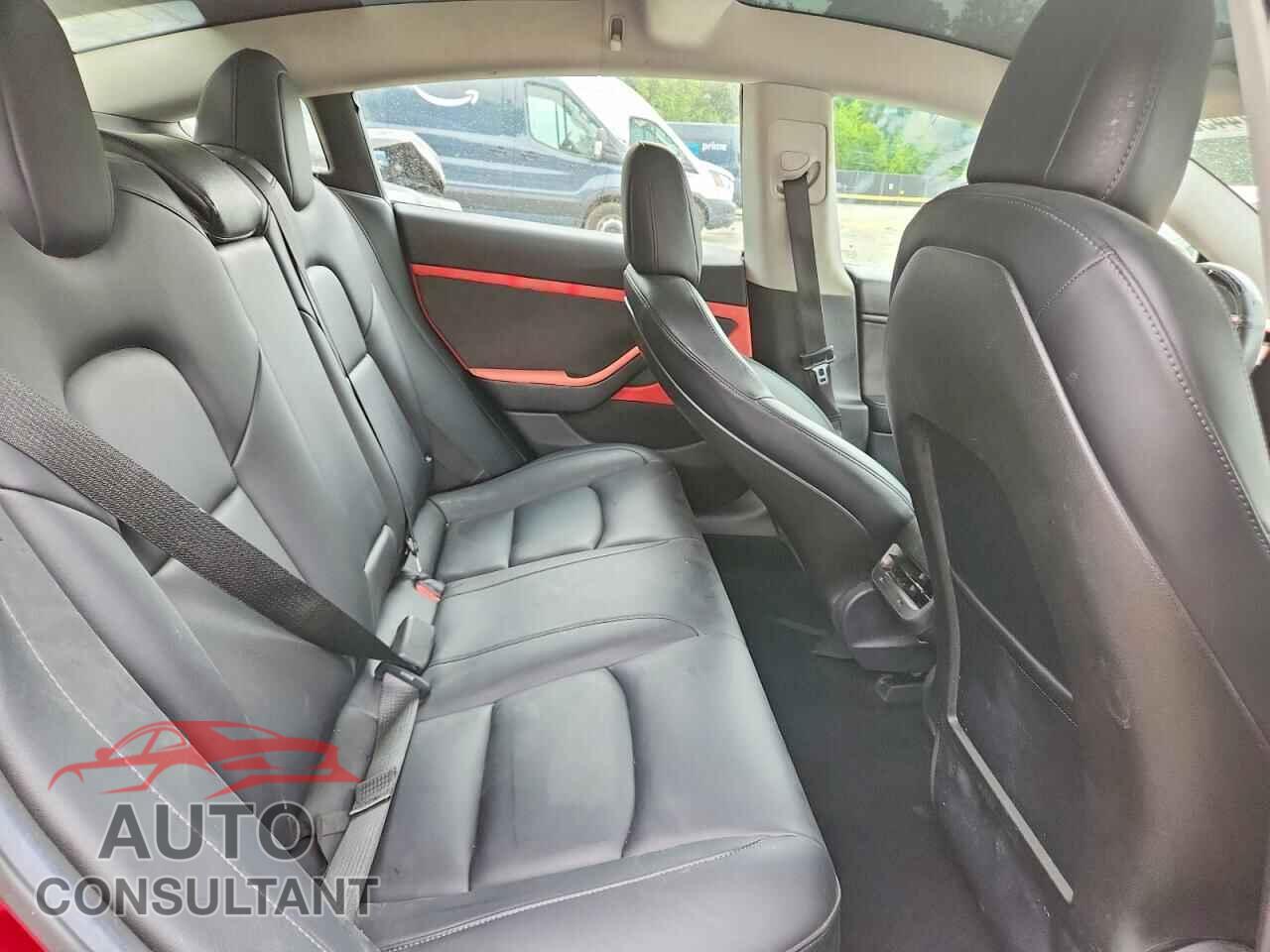 TESLA MODEL 3 2018 - 5YJ3E1EA0JF031161
