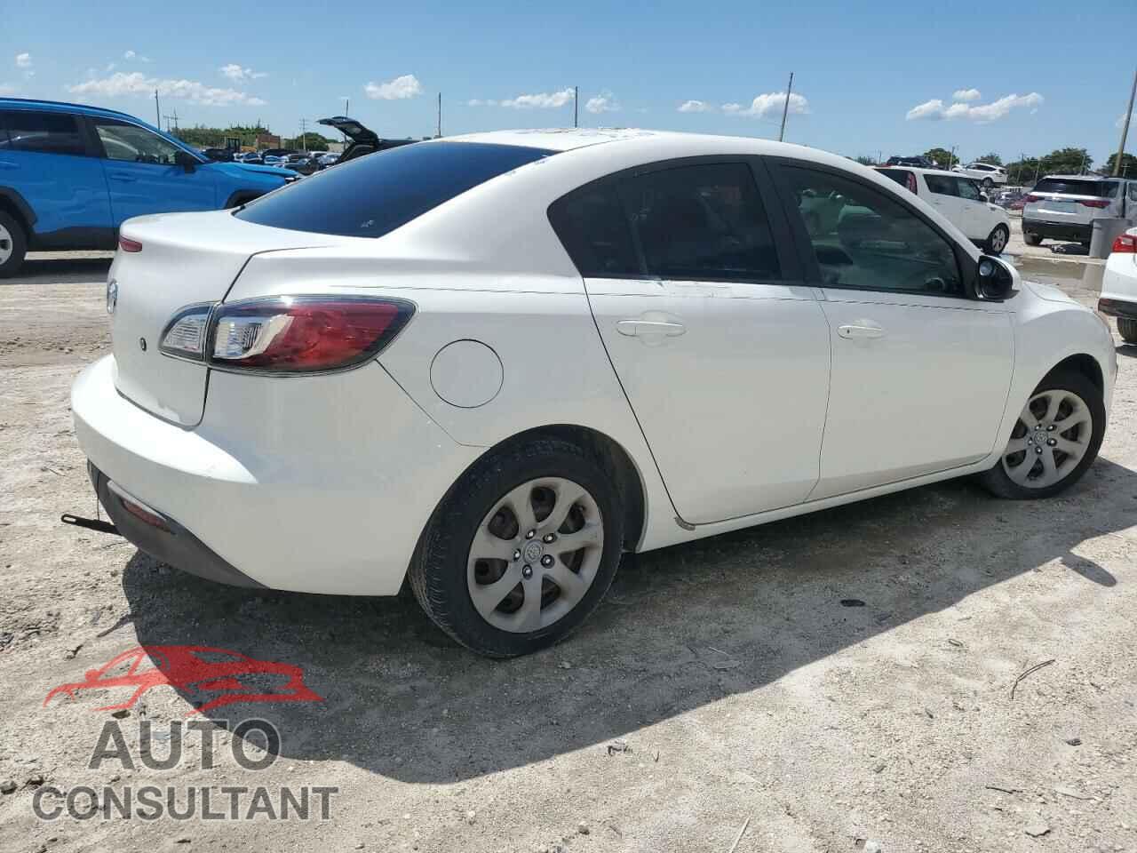MAZDA 3 2011 - JM1BL1UF8B1464672