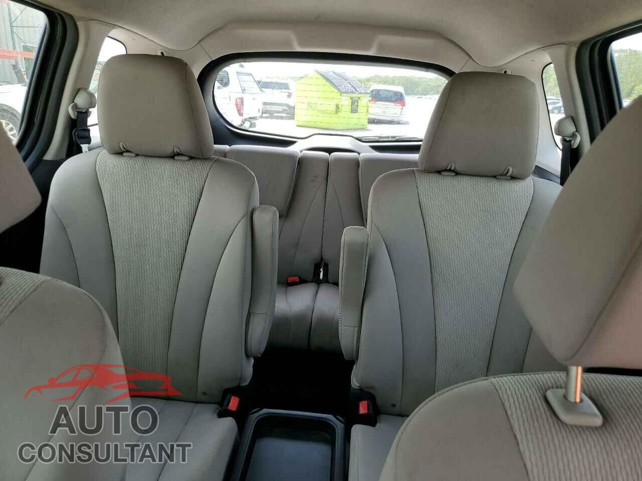 MAZDA 5 2015 - JM1CW2BL4F0184530