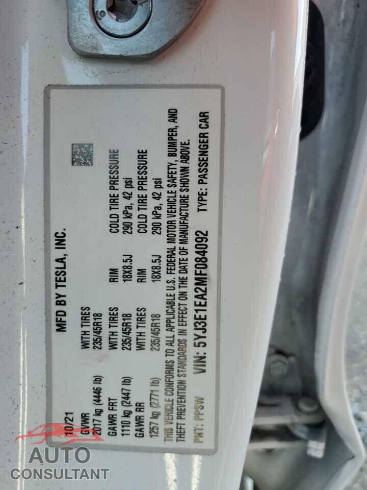 TESLA MODEL 3 2021 - 5YJ3E1EA2MF084092