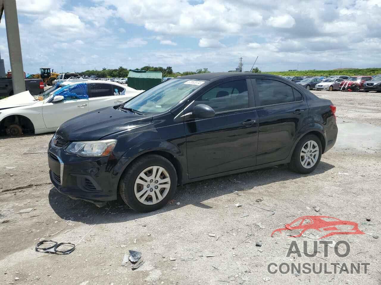 CHEVROLET SONIC 2017 - 1G1JB5SH7H4159819