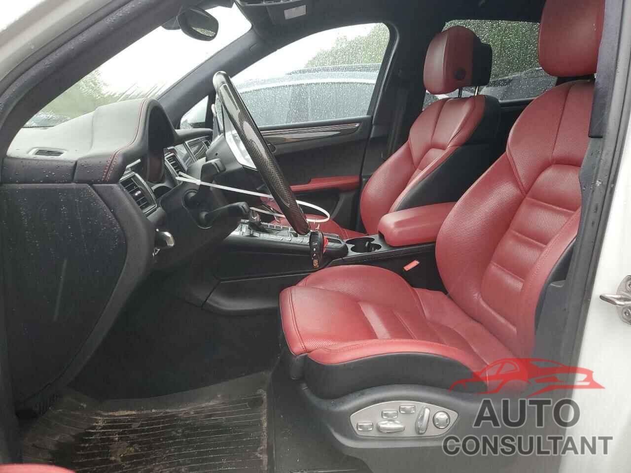 PORSCHE MACAN 2017 - WP1AF2A55HLB60232