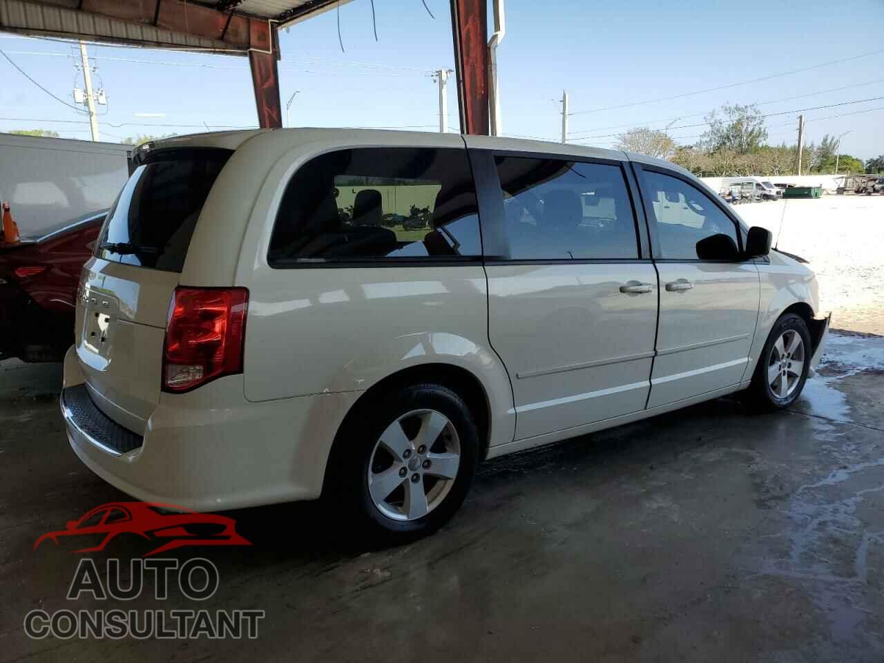 DODGE CARAVAN 2013 - 2C4RDGBG4DR533317