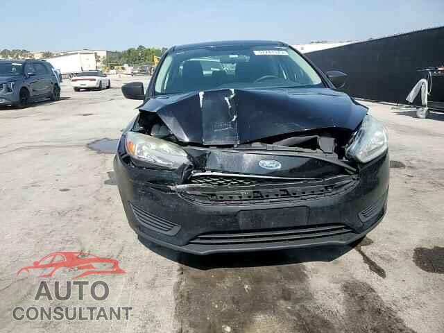 FORD FOCUS 2018 - 1FADP3E23JL201857