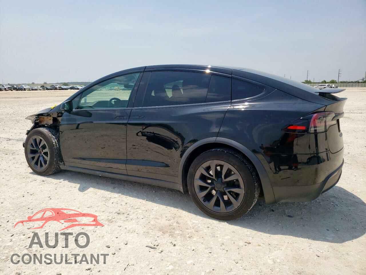 TESLA MODEL X 2023 - 7SAXCBE5XPF404833