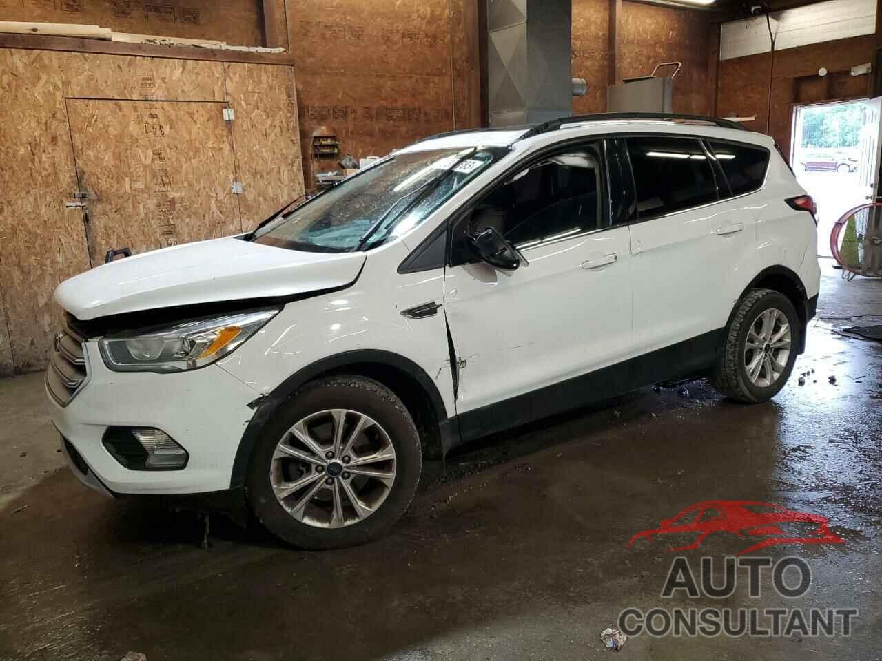 FORD ESCAPE 2018 - 1FMCU9HD9JUB69582