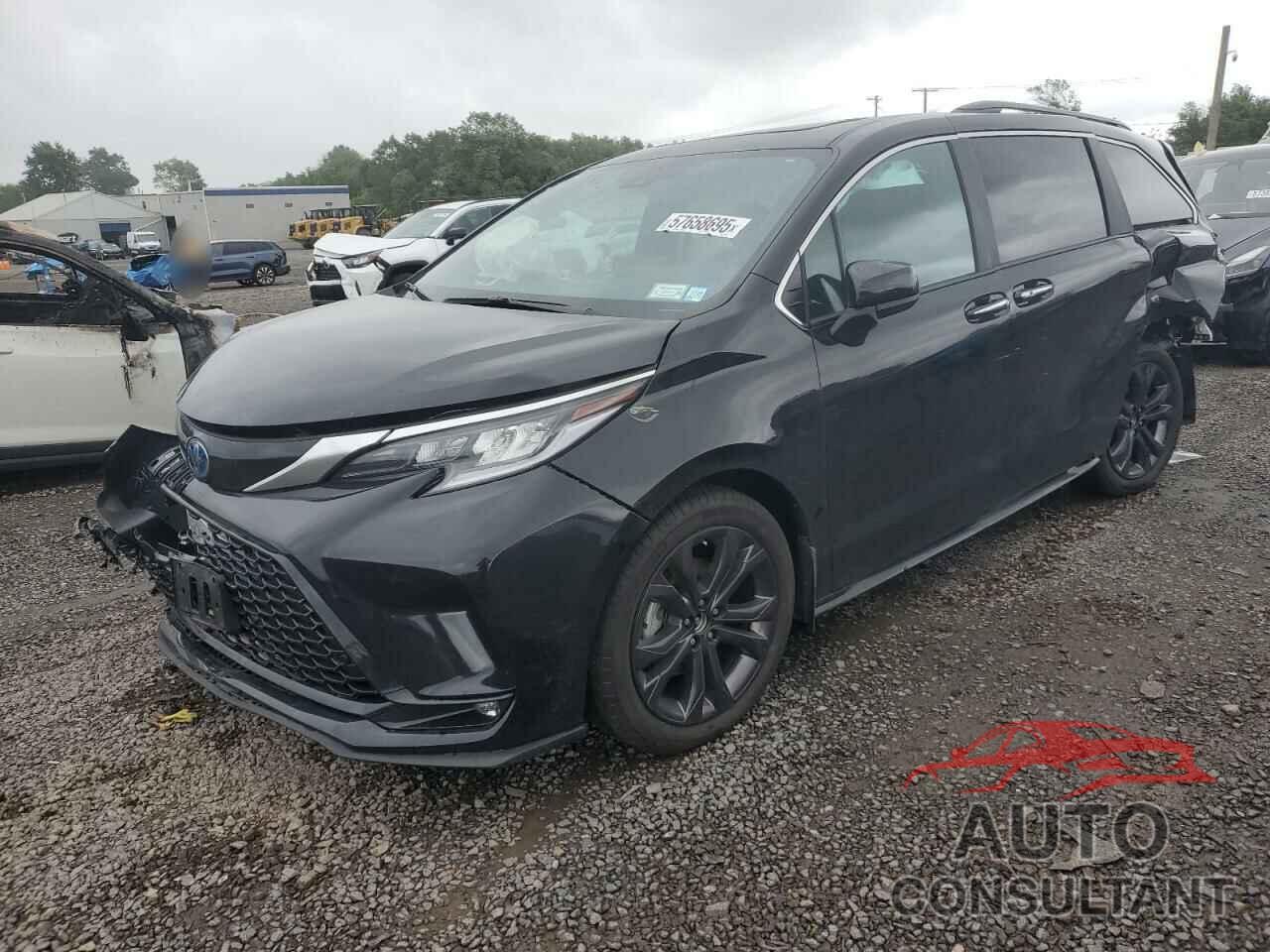 TOYOTA SIENNA 2024 - 5TDDRKEC3RS218854
