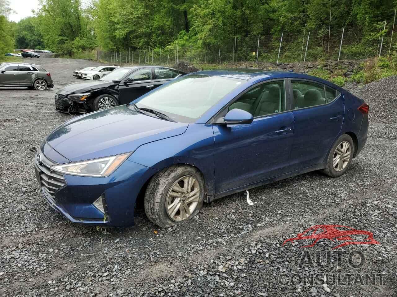 HYUNDAI ELANTRA 2019 - 5NPD84LF5KH444059