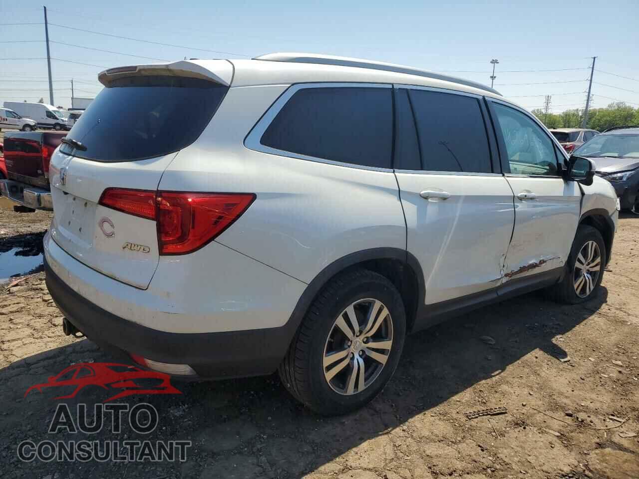 HONDA PILOT 2018 - 5FNYF6H58JB002957