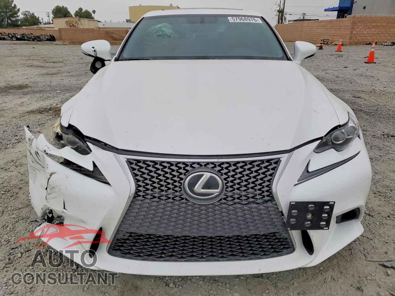 LEXUS IS 2015 - JTHBE1D25F5020332