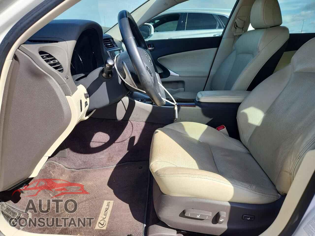 LEXUS IS 2013 - JTHBF5C29D5190423
