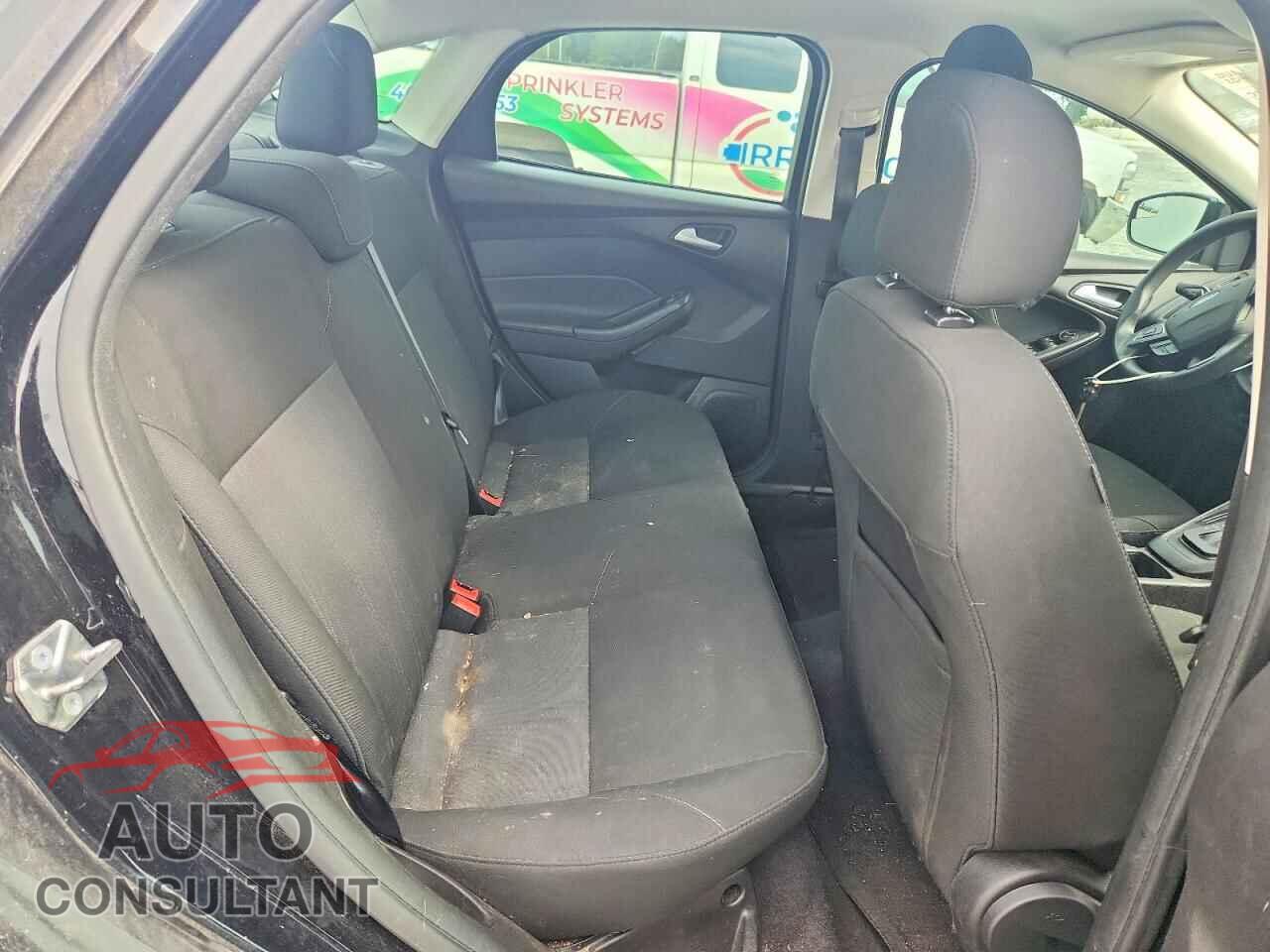 FORD FOCUS 2017 - 1FADP3F20HL322192