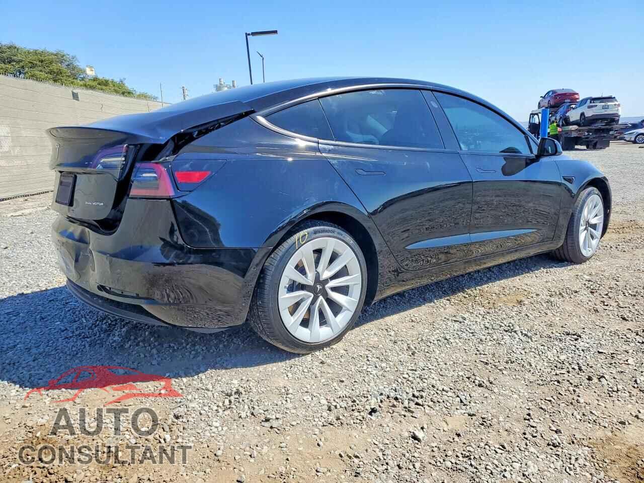 TESLA MODEL 3 2022 - 5YJ3E1EB8NF242879