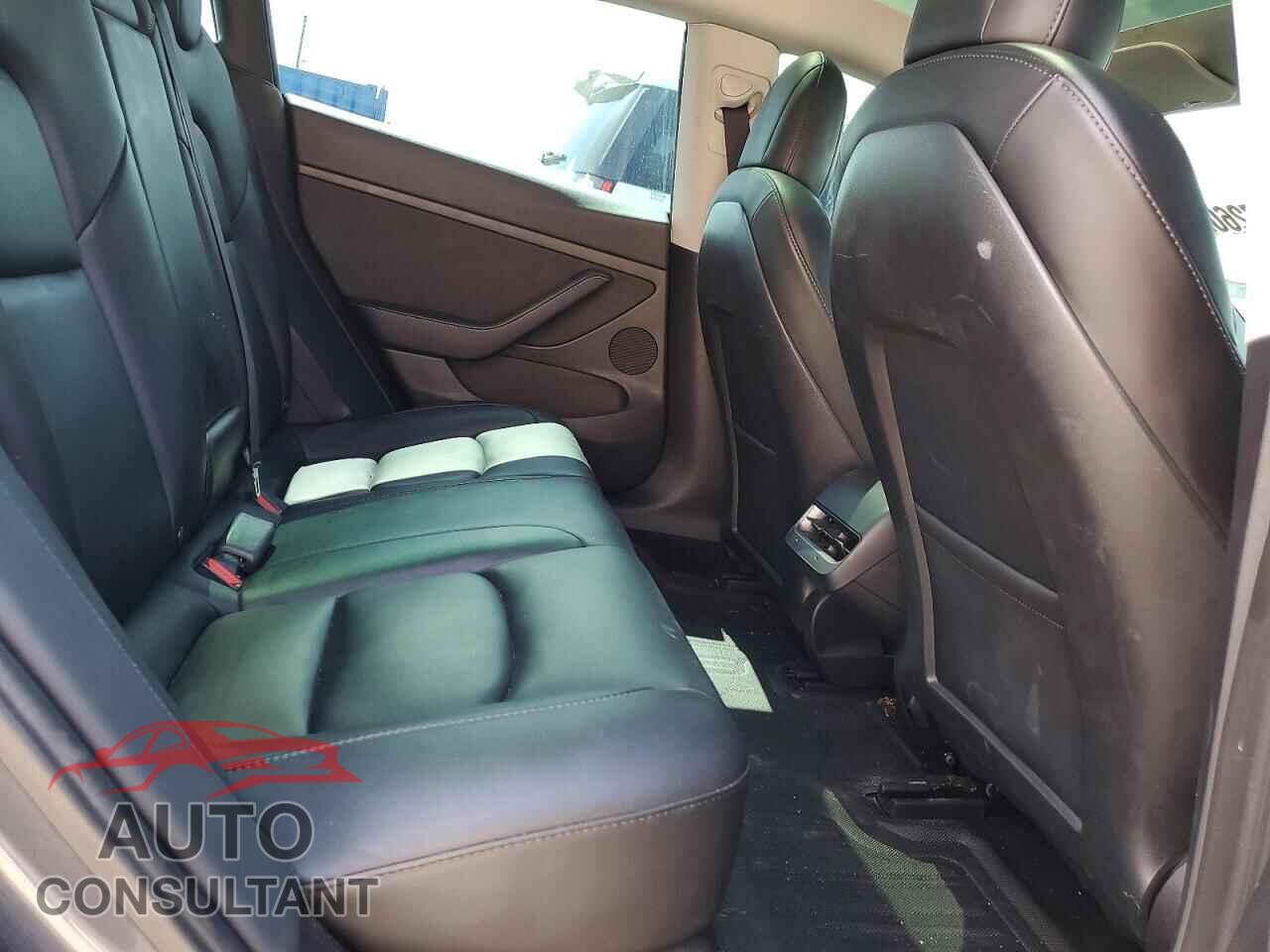 TESLA MODEL 3 2022 - 5YJ3E1EB5NF288105