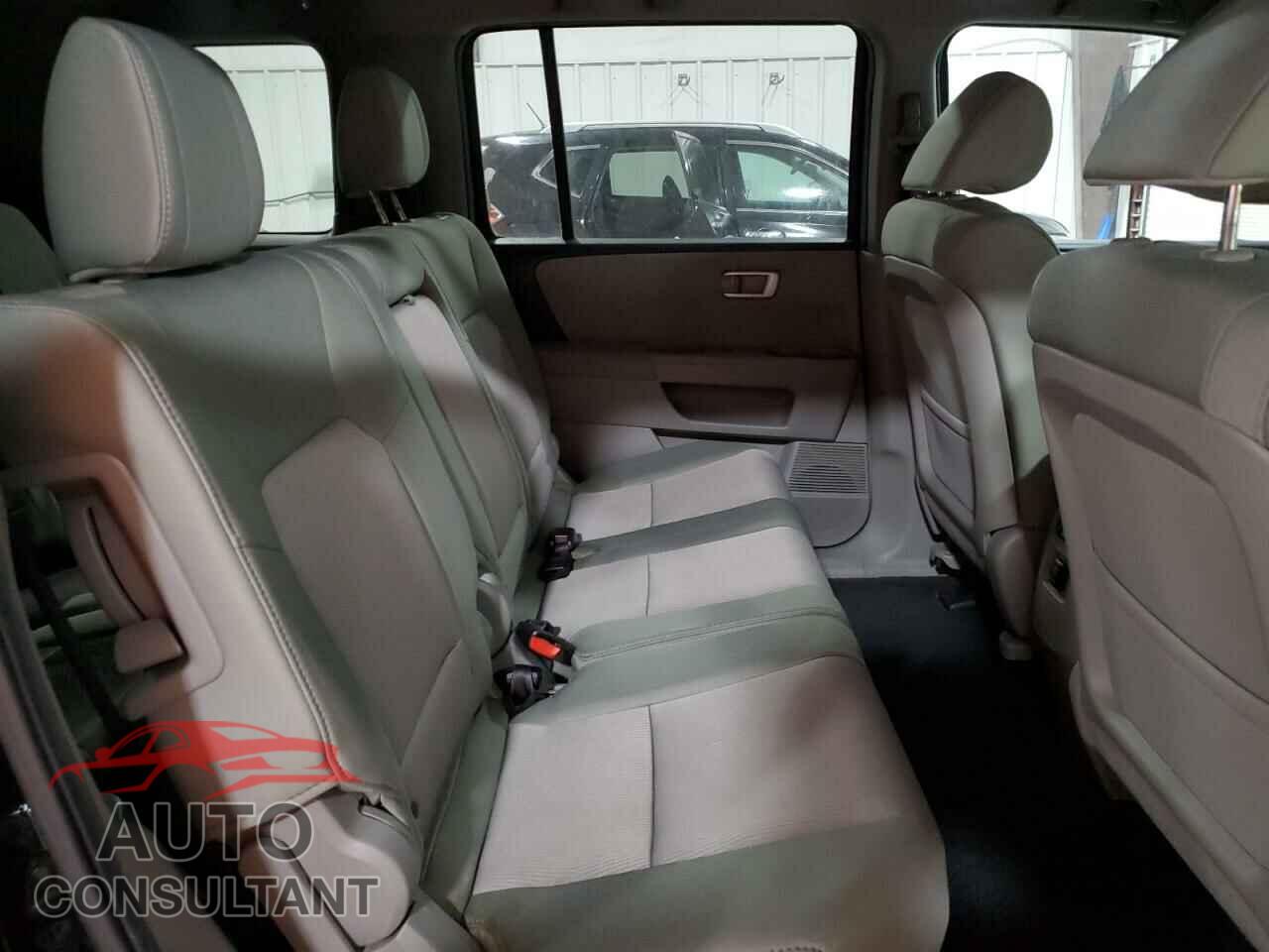 HONDA PILOT 2012 - 5FNYF4H44CB043441