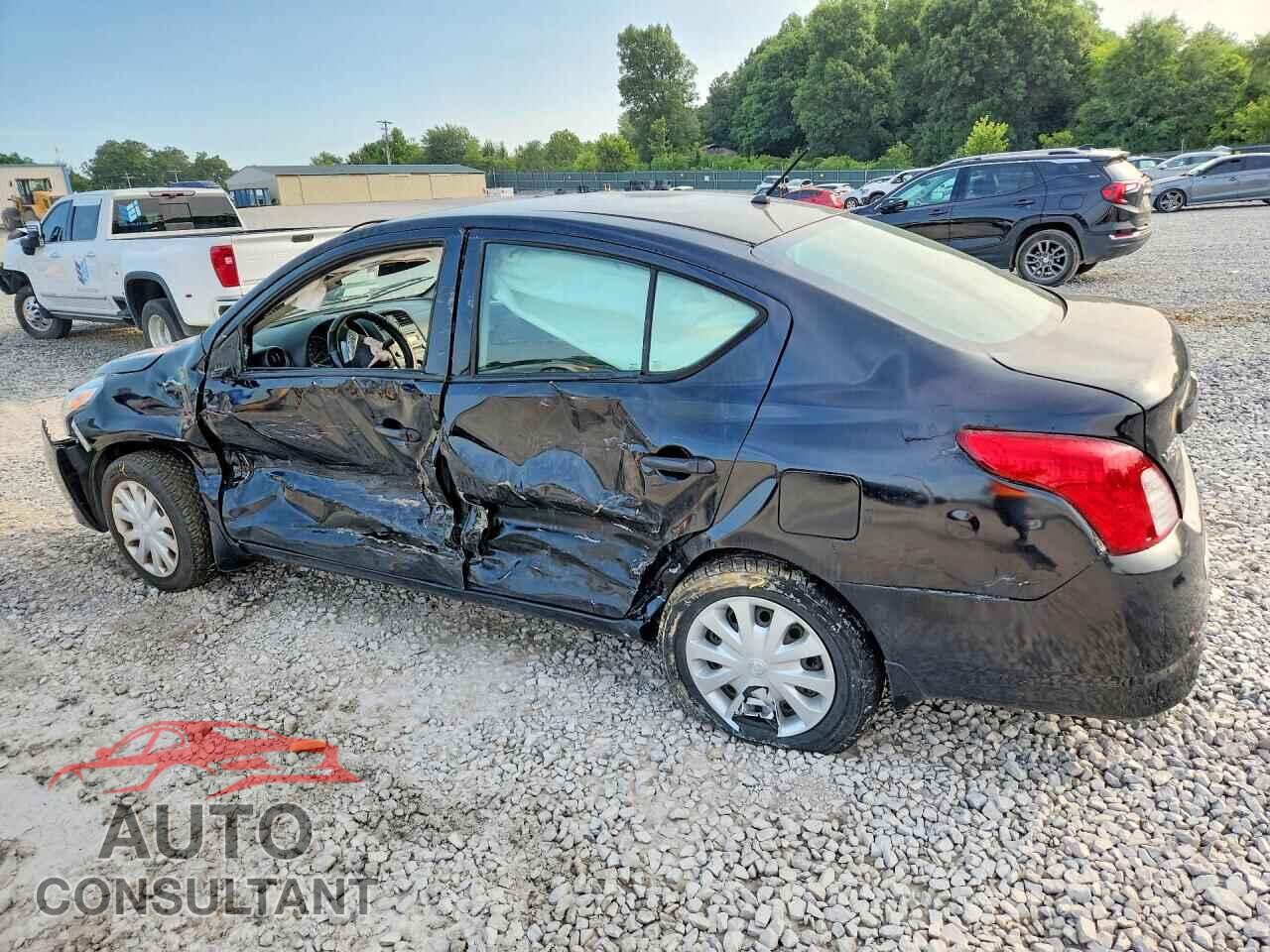 NISSAN VERSA 2017 - 3N1CN7AP3HL907376