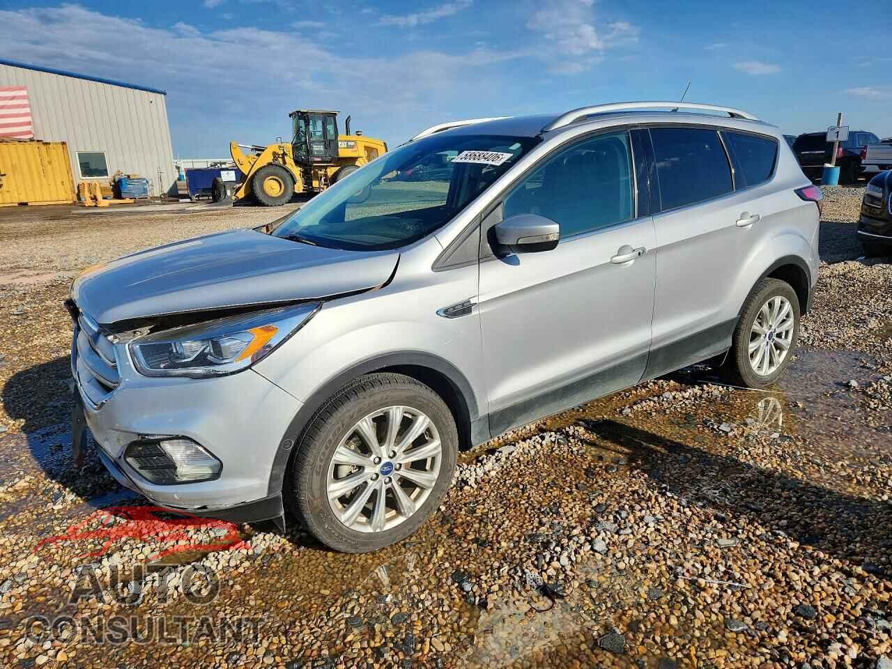 FORD ESCAPE 2018 - 1FMCU0J96JUC88157