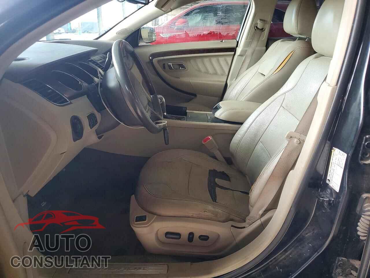 FORD TAURUS 2011 - 1FAHP2FW4BG178094