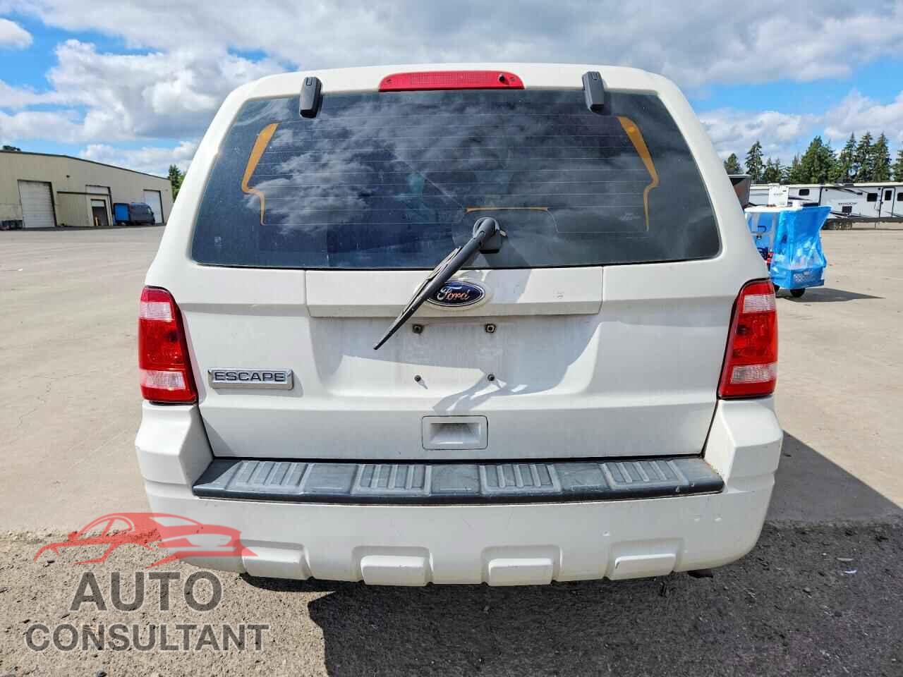 FORD ESCAPE 2010 - 1FMCU0C75AKA72632