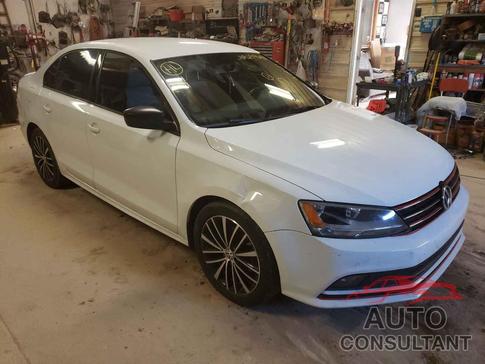 VOLKSWAGEN JETTA 2016 - 3VWD17AJ7GM333492