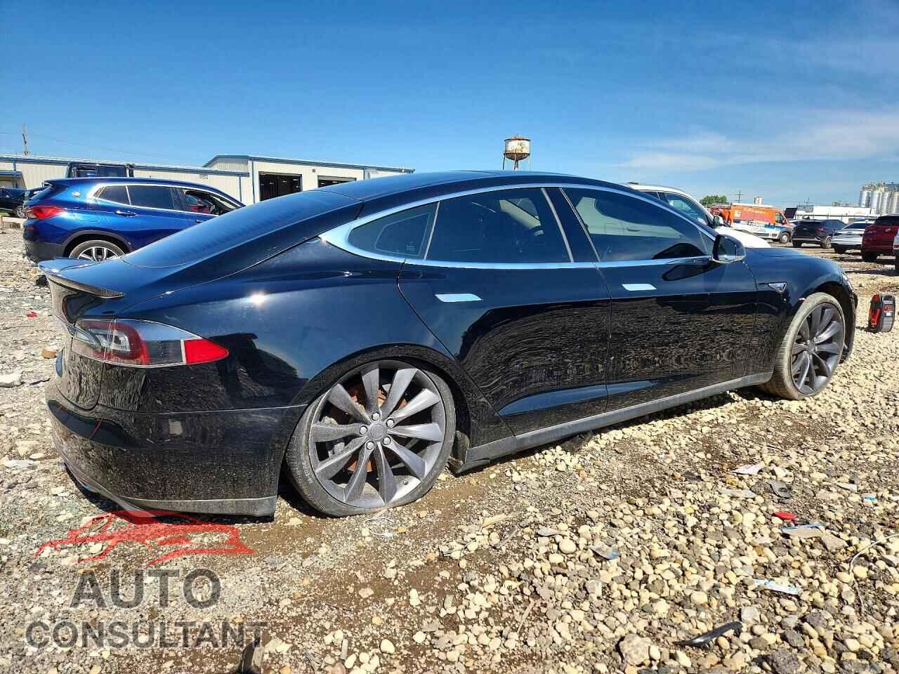 TESLA MODEL S 2013 - 5YJSA1BG5DFP03896