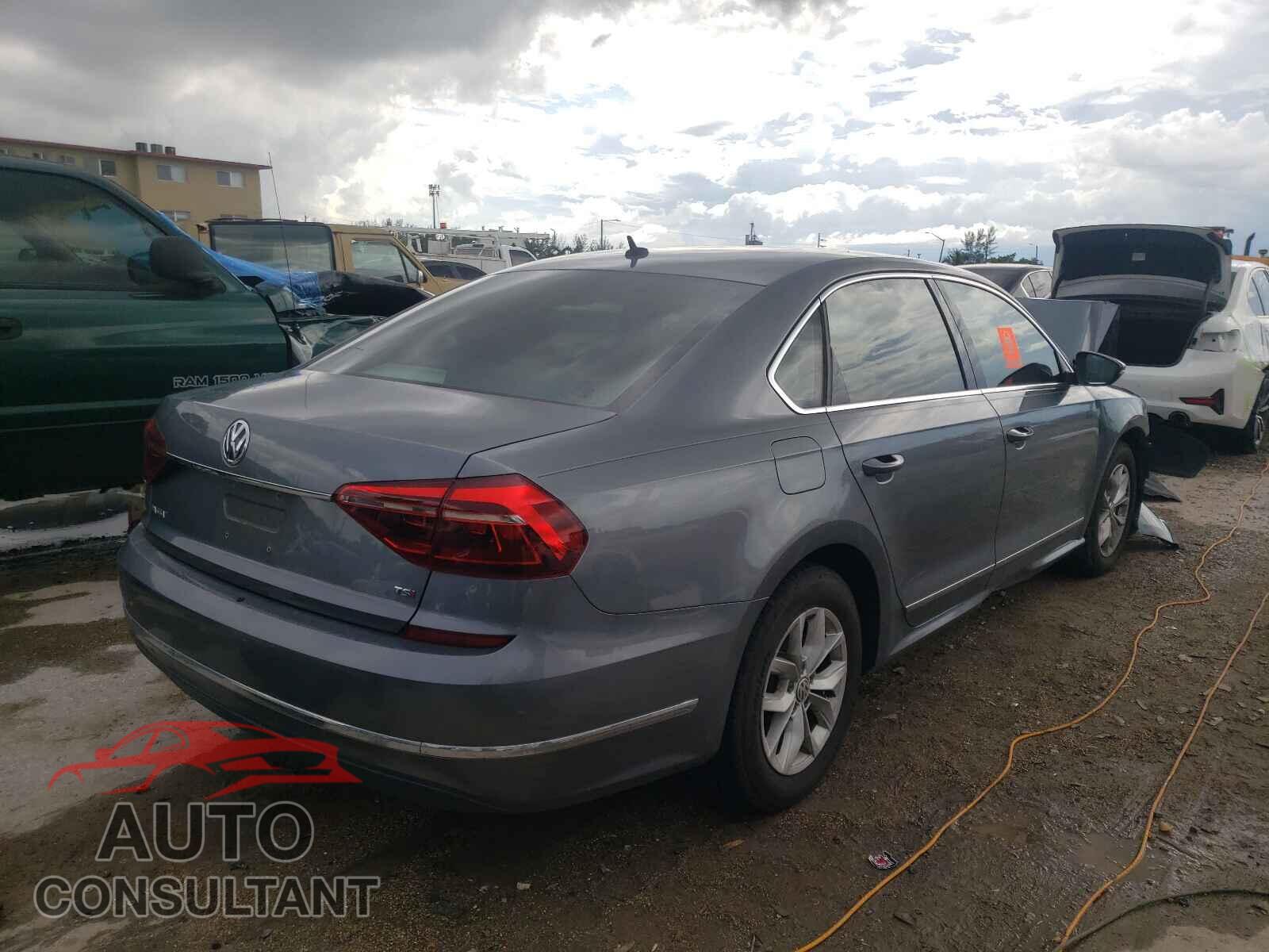 VOLKSWAGEN PASSAT 2017 - 1VWAT7A33HC001244