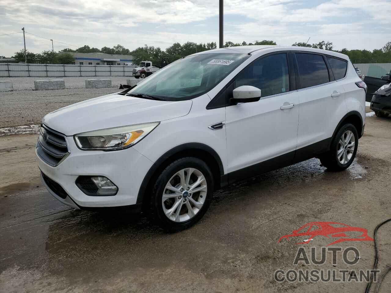 FORD ESCAPE 2017 - 1FMCU0GD9HUD33811