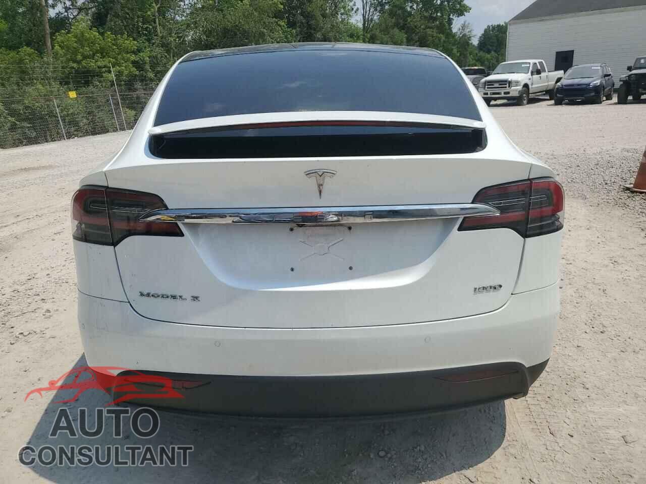TESLA MODEL X 2017 - 5YJXCBE20HF057694