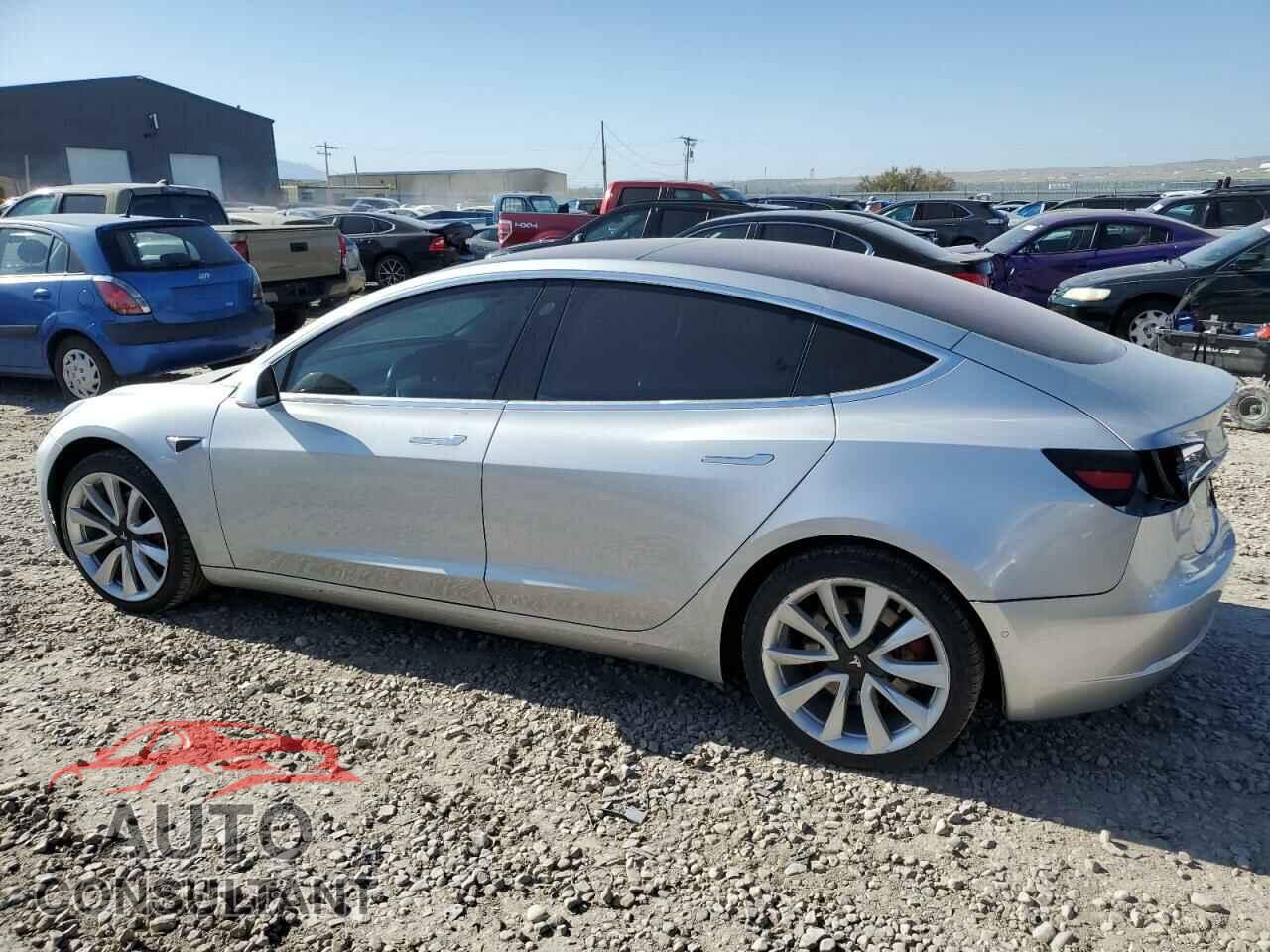 TESLA MODEL 3 2018 - 5YJ3E1EA5JF007955