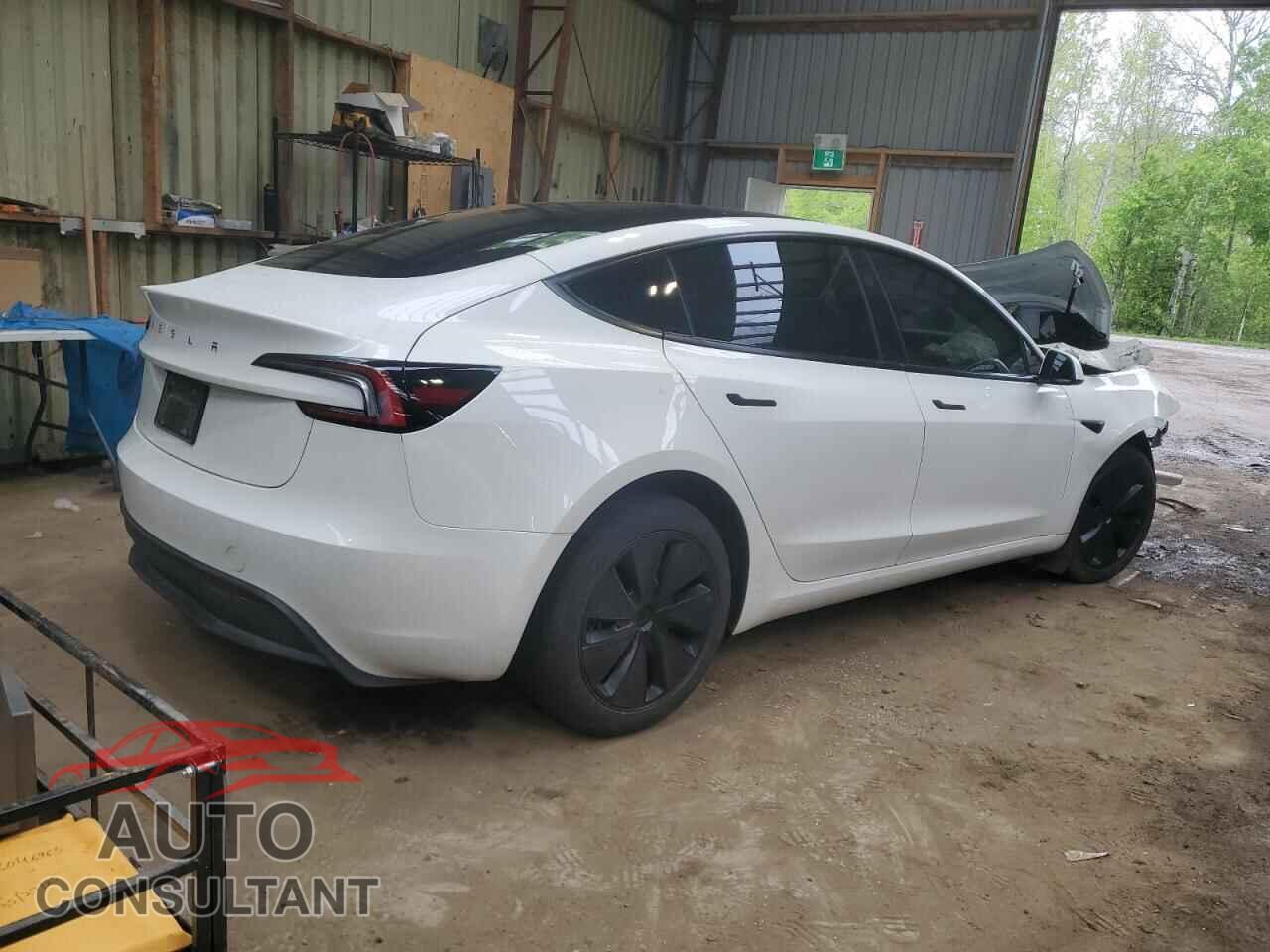 TESLA MODEL 3 2024 - LRW3E7FA6RC276702