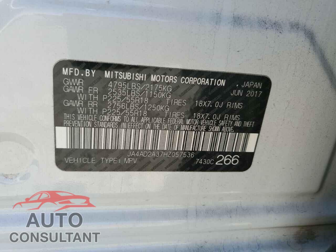 MITSUBISHI OUTLANDER 2017 - JA4AD2A37HZ057536