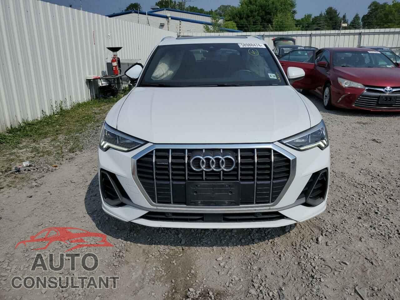AUDI Q3 2019 - WA1EECF3XK1071434