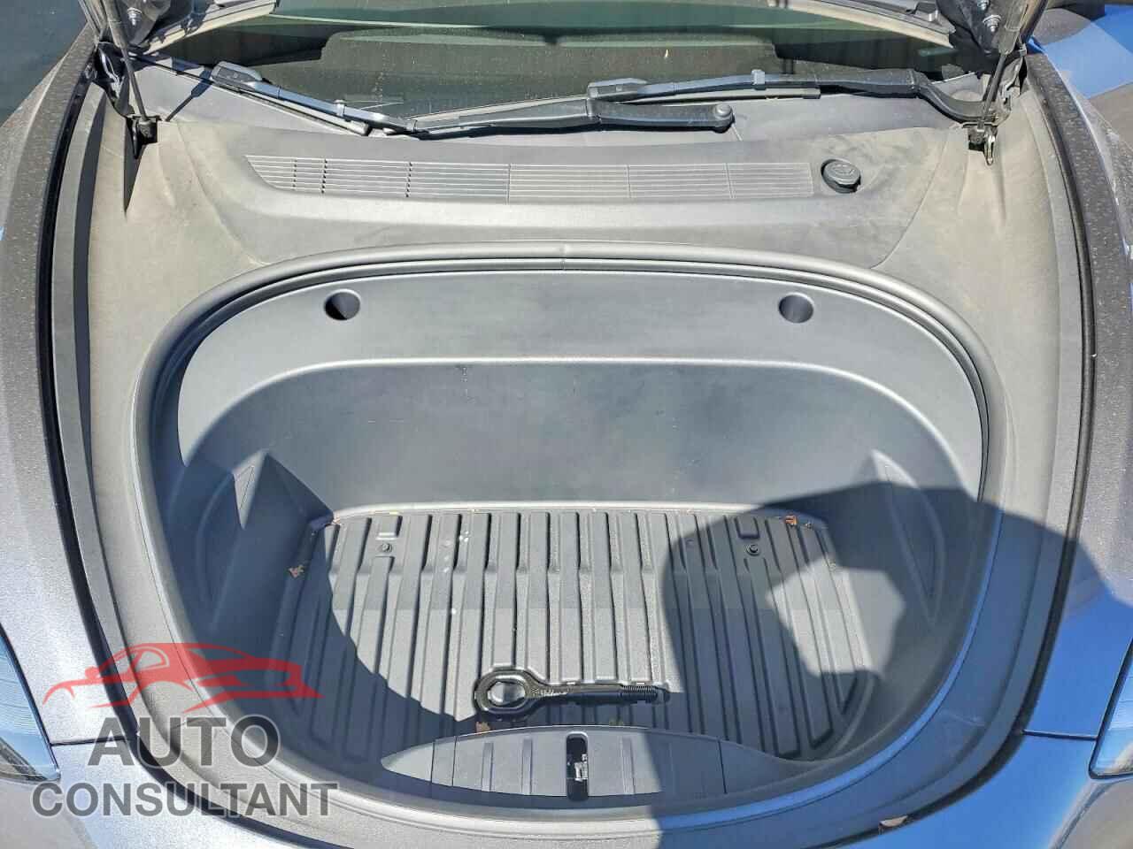 TESLA MODEL 3 2023 - 5YJ3E1EAXPF676358