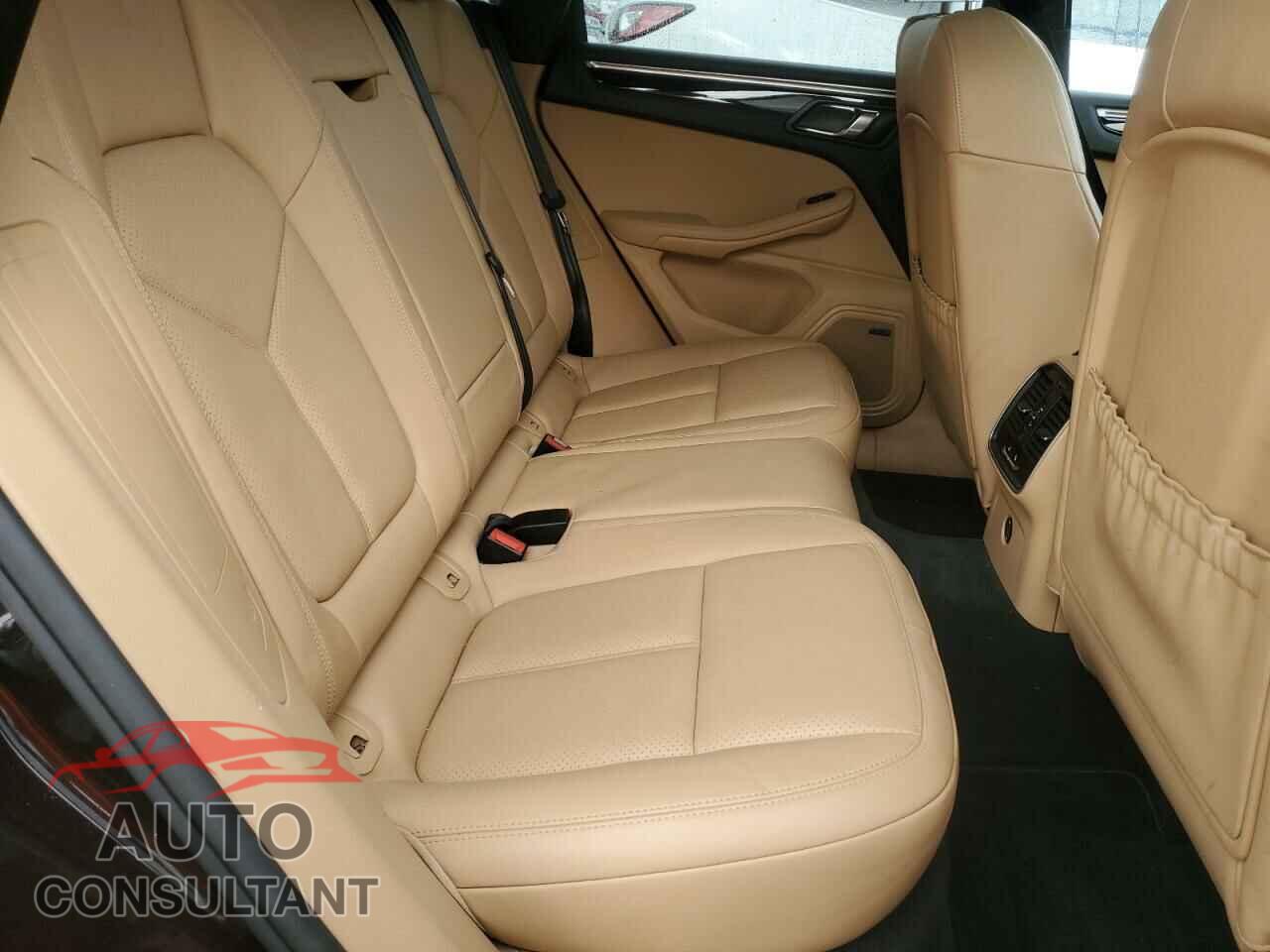 PORSCHE MACAN 2017 - WP1AB2A56HLB15375