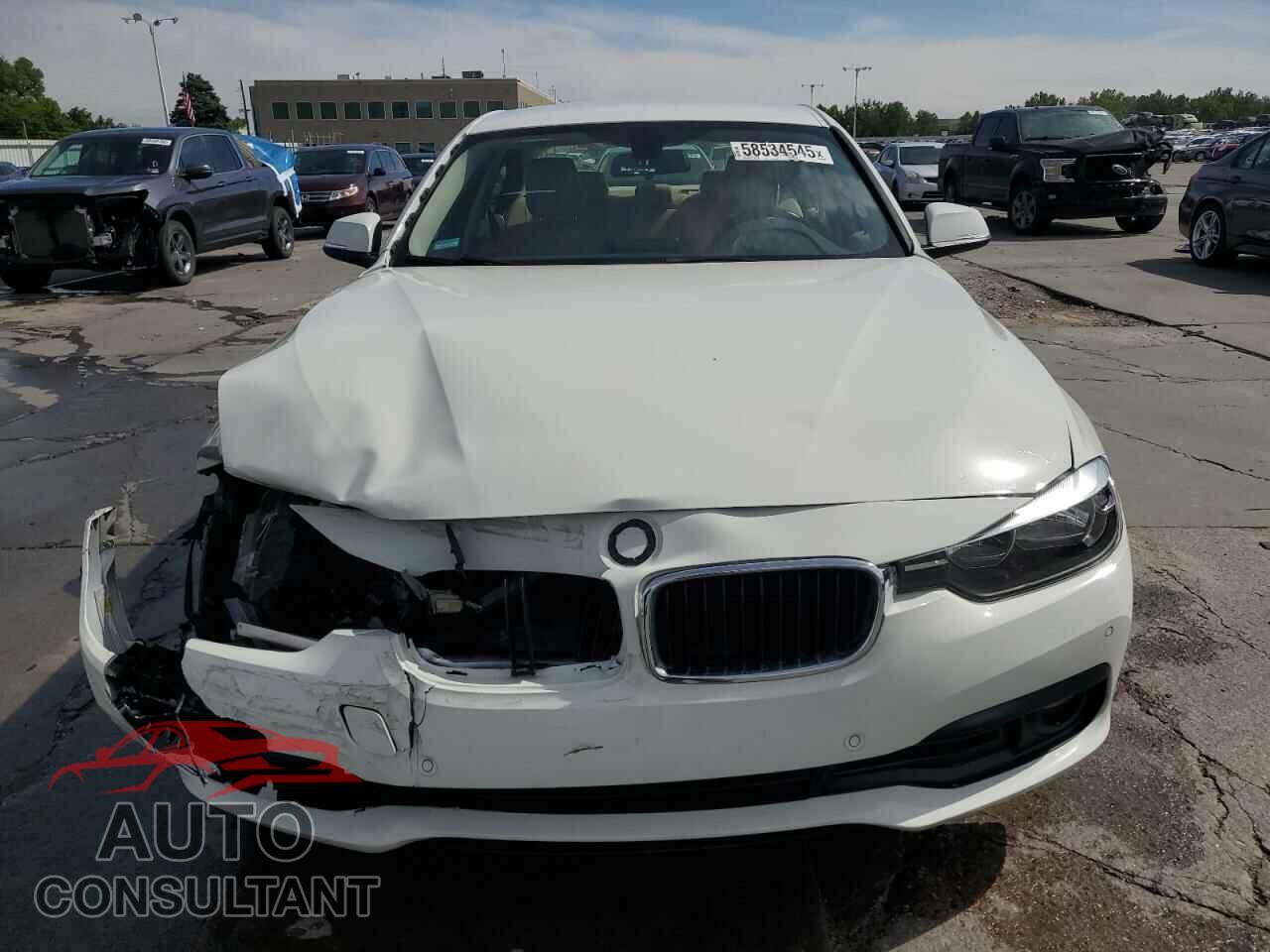 BMW 3 SERIES 2016 - WBA8A9C52GK617004