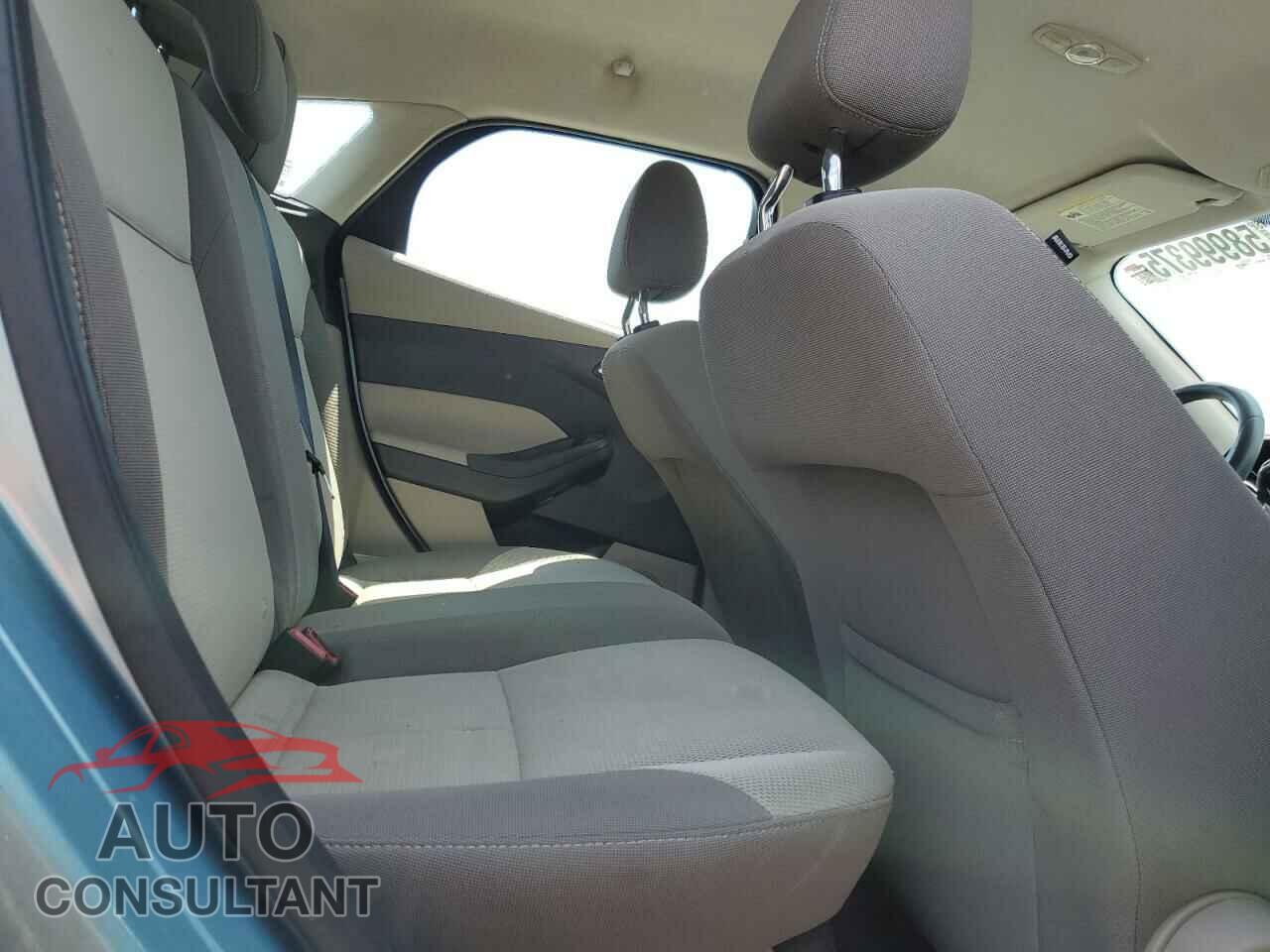 FORD FOCUS 2012 - 1FAHP3K2XCL240678