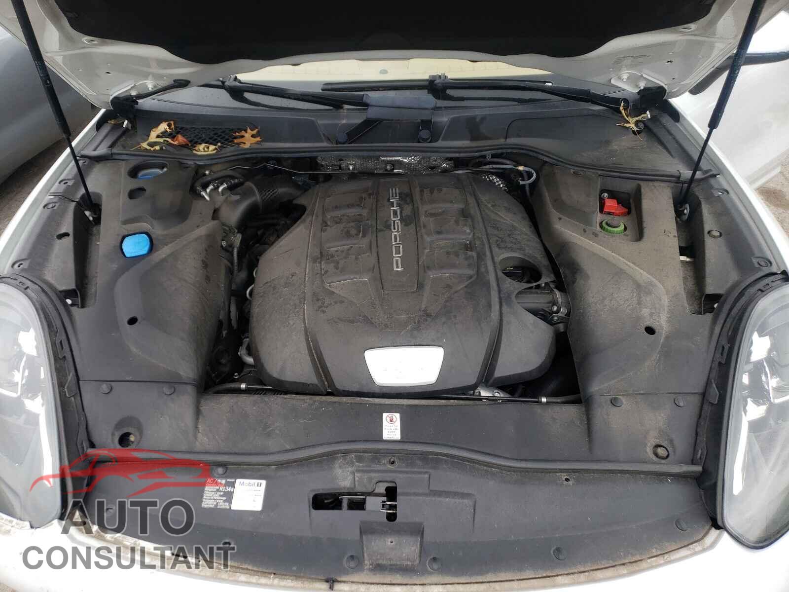 PORSCHE CAYENNE 2016 - WP1AF2A24GKA42764
