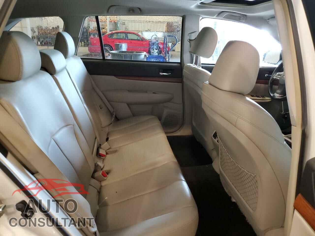 SUBARU OUTBACK 2014 - 4S4BRBLC8E3286973