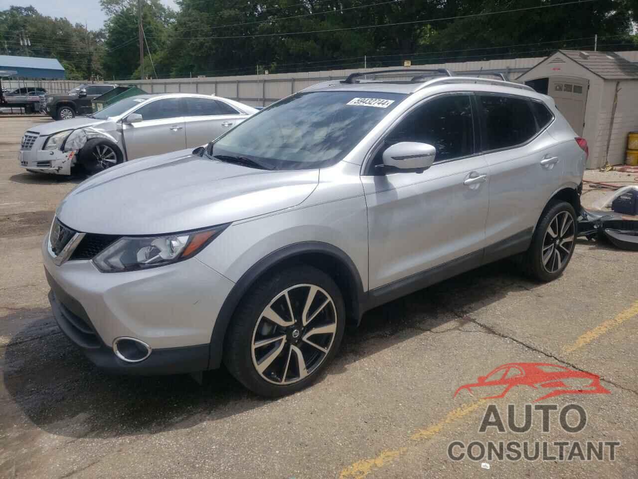 NISSAN ROGUE 2017 - JN1BJ1CP0HW018885