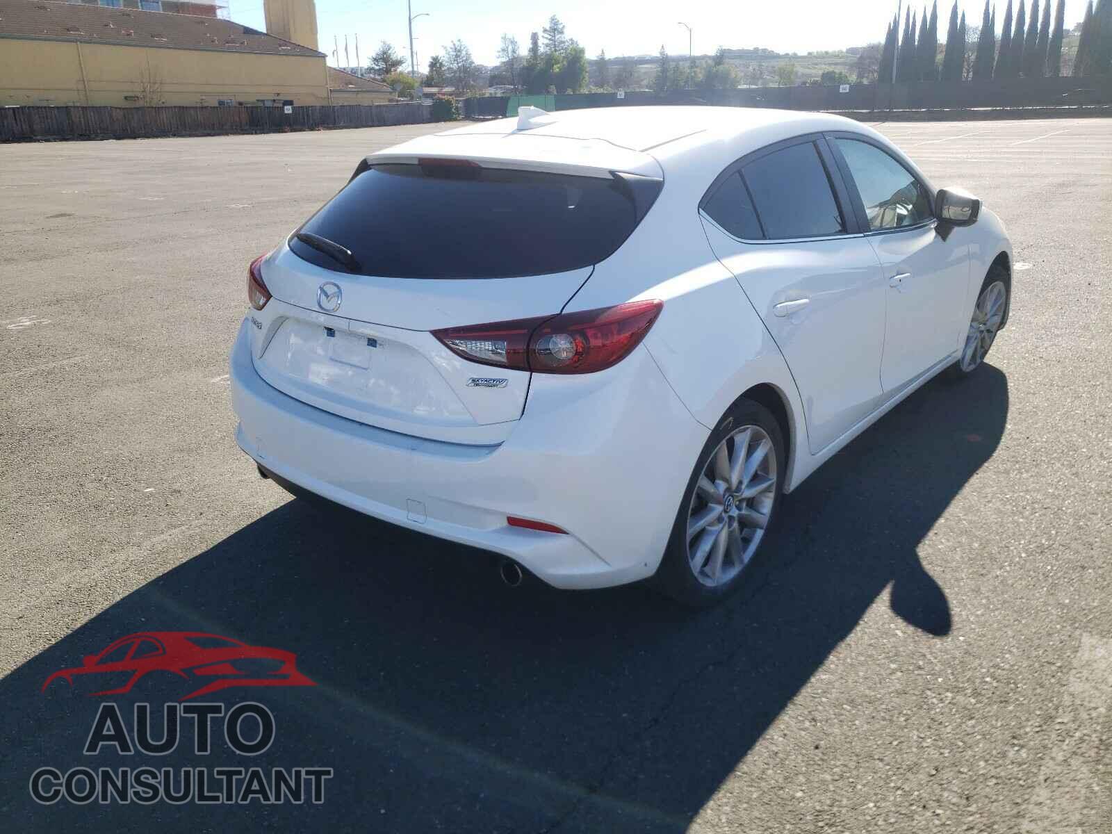 MAZDA 3 2017 - 3MZBN1M31HM157014