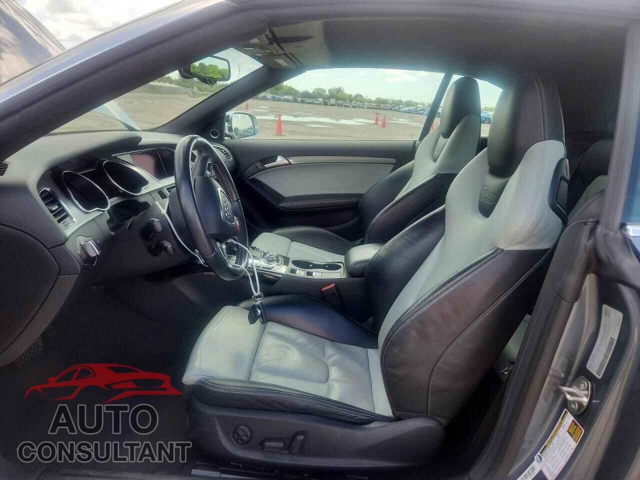 AUDI S5/RS5 2012 - WAUVGAFH6CN005759