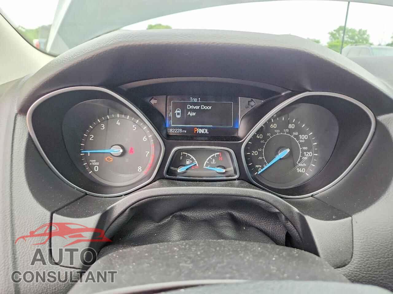 FORD FOCUS 2017 - 1FADP3E29HL335167