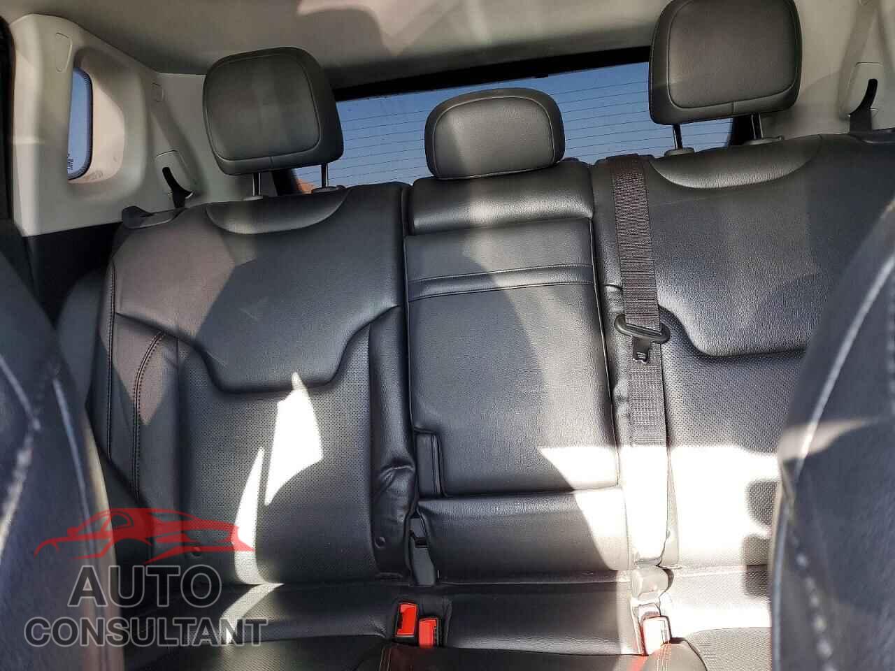 JEEP COMPASS 2019 - 3C4NJCCB4KT670772