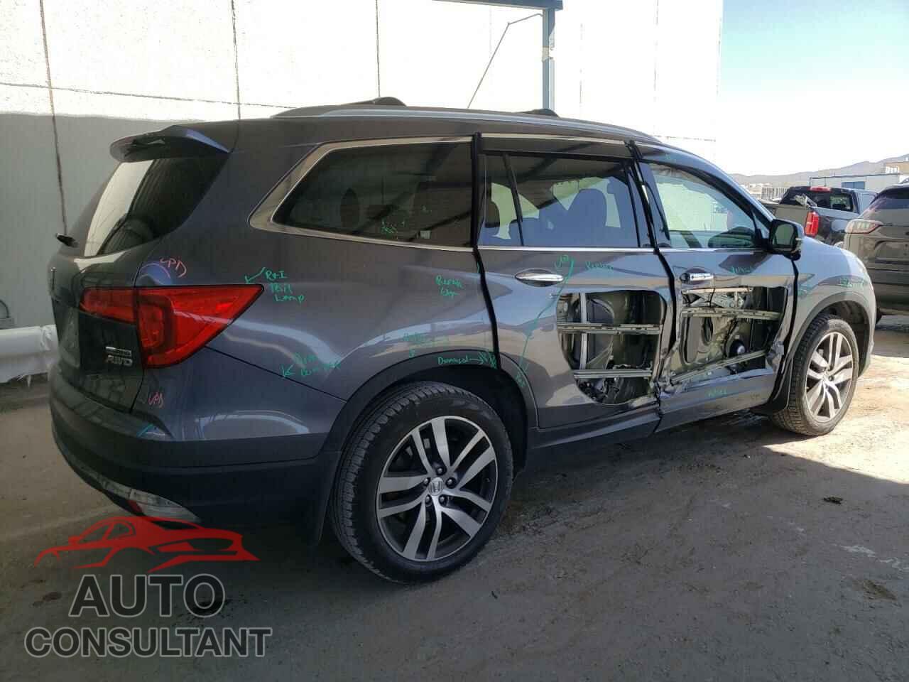 HONDA PILOT 2017 - 5FNYF6H99HB059732