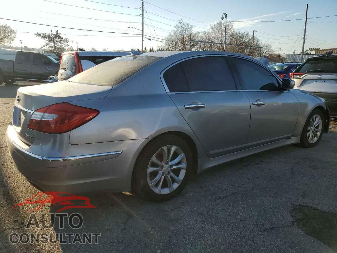 HYUNDAI GENESIS 2013 - KMHGC4DD2DU235598